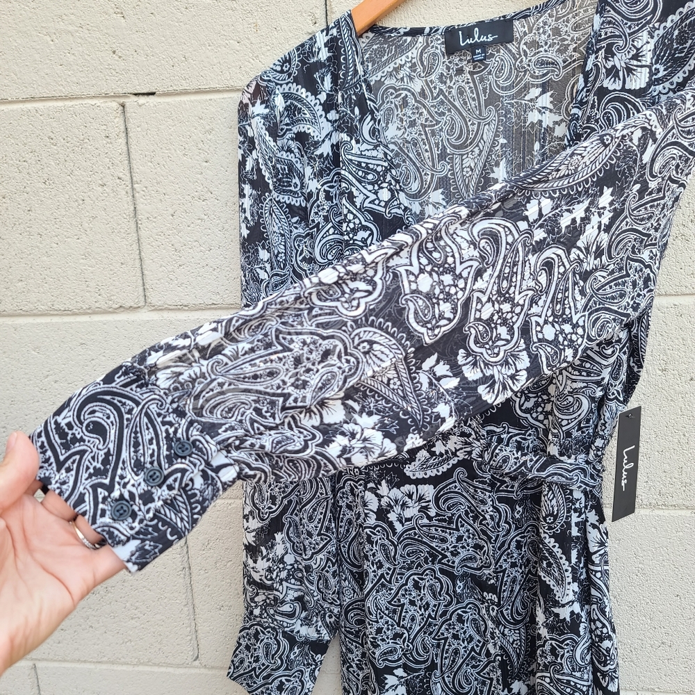 Lulu's | Love Letters Black and White Print Long Sleeve Wrap Dress NEW Size M - Picture 13 of 16